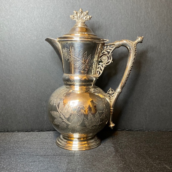 Meriden B Company 1945 Chocolate Pot - Picture 1 of 10